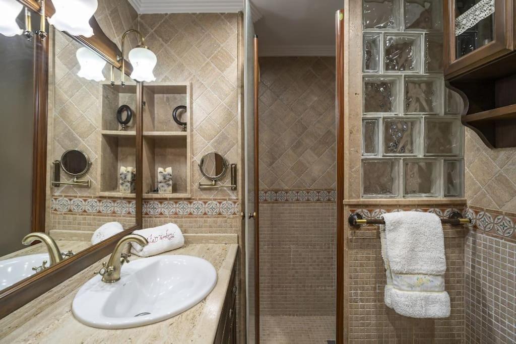 Casa Con Patio Y Terraza En Barrio Historico De La Villa, Junto Al Adarve プリエゴ・デ・コルドバ エクステリア 写真